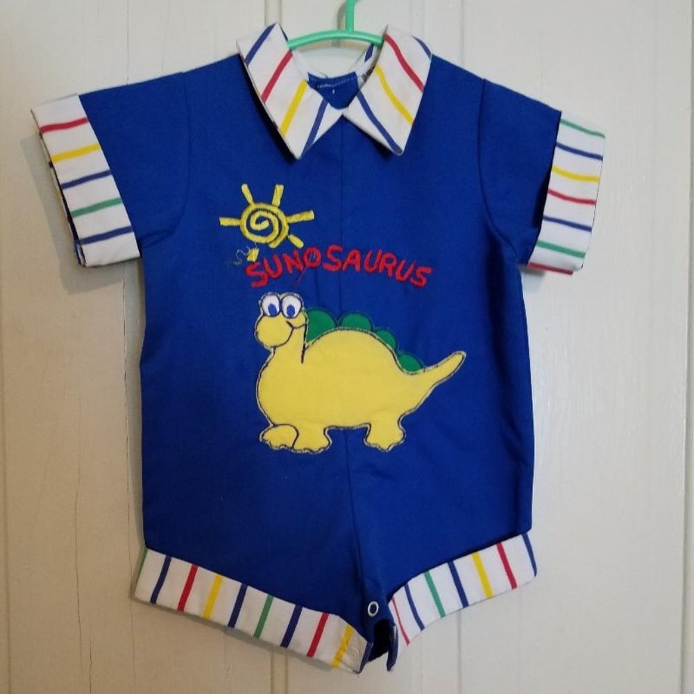 NEW Merry Mites One Piece Shorts Sunosaurus with Dinosaur Patch (Size: 12 Mths)